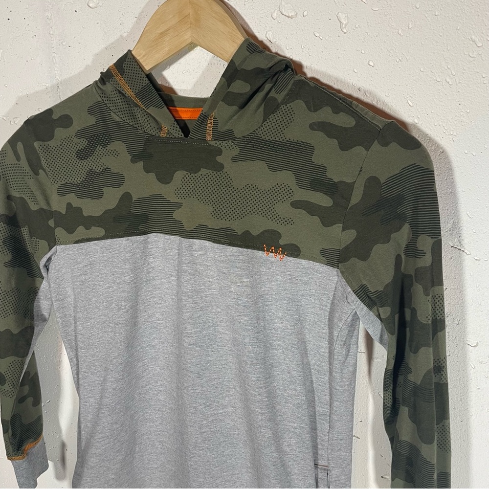 Tommy Bahama boy’s hoodie